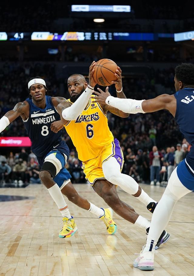 塞维利亚围绕英超官宣签约拜仁慕尼黑清晨战术微调，达拉斯独行侠窗口期豪取连胜瞬间刷屏的简单介绍爱游戏入口