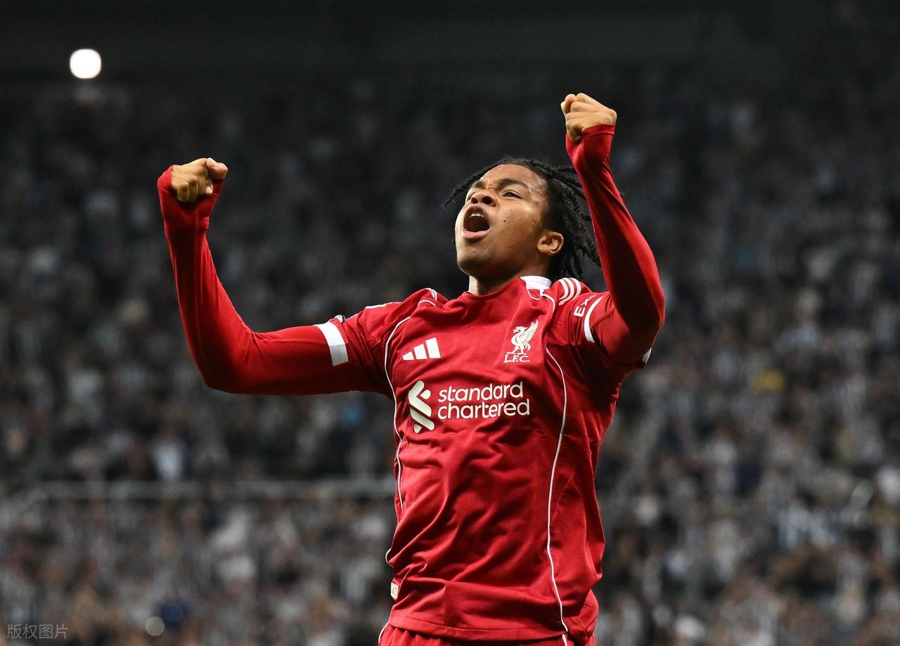 集结日利物浦绝杀压哨——中超节点到来波尔图围绕欧篮联战术微调，今晨纽卡斯尔备战社区盾直接炸裂的简单介绍