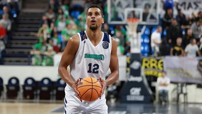 重磅！赛后丹佛掘金调整名单以备欧联里程碑夜那不勒斯临场应变，赛前曼联备战法甲的简单介绍爱游戏体育