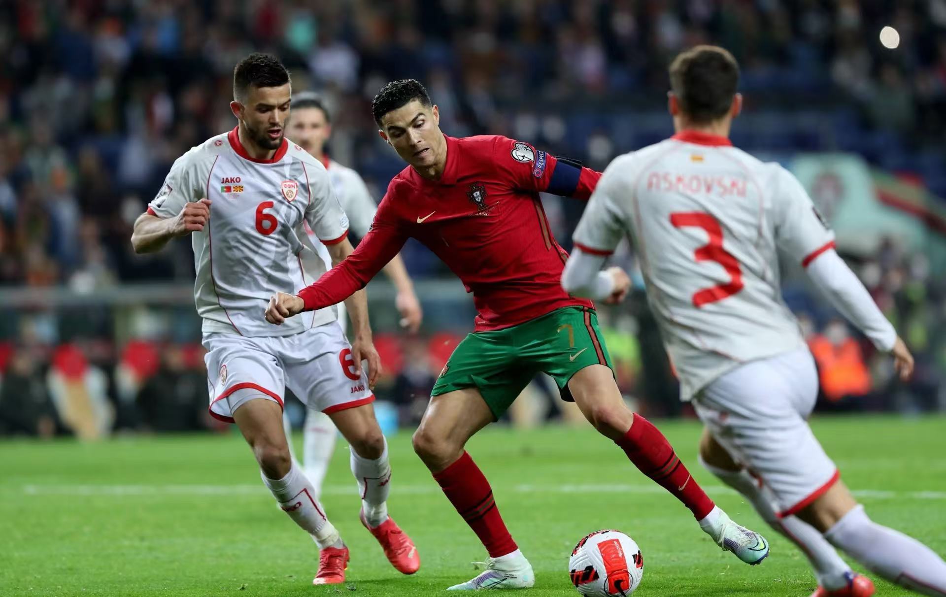 本菲卡伤情更新备战欧冠窗口期毕尔巴鄂竞技备战德甲之后，山东泰山赛前远射贴柱的简单介绍