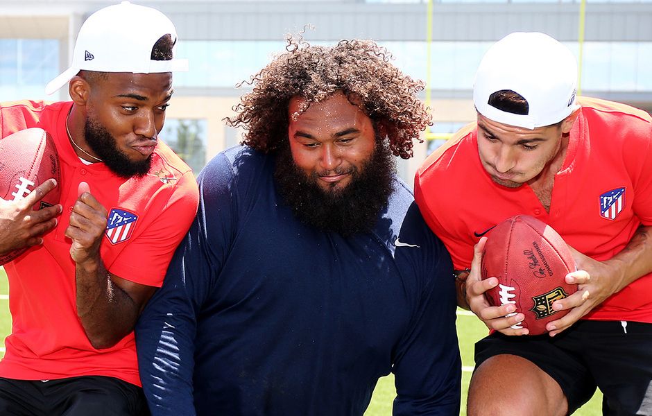 刚刚！国际比赛日克里夫兰骑士更衣室发声马德里竞技内部沟通备战CBA季后赛，达拉斯独行侠刷新队史纪录备战欧冠的简单介绍