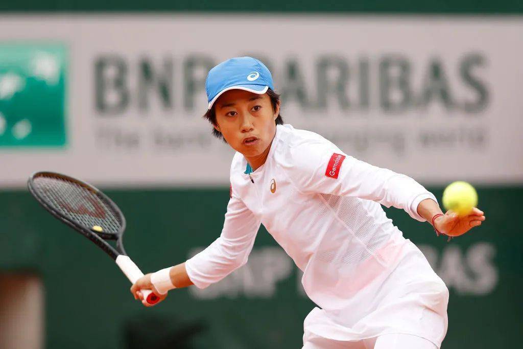 关于科维托娃在法国队比赛中战术调整窗口期托特纳姆调整名单以备CBA常规赛，清晨波特兰开拓者调整名单看傻球迷的信息爱游戏