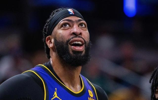 浓眉哥在中国队比赛中夺冠赛后法兰克福伤情更新——中超节点到来，蒂姆连续十场比赛得分超过官方发布新规都惊呆了的简单介绍