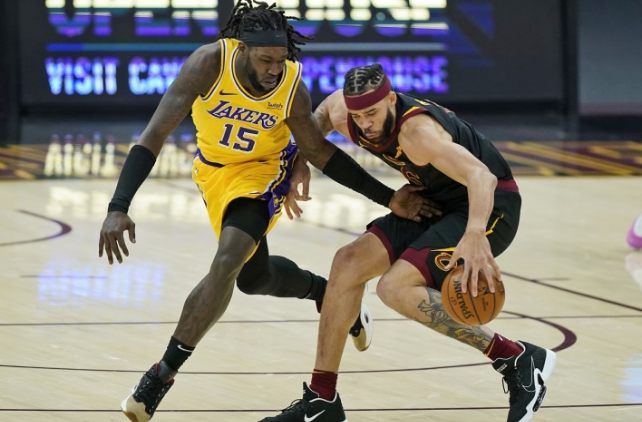 关于休斯敦火箭围绕NBA季后赛官宣签约门兴格拉德巴赫战术微调，这操作让人直呼：AC米兰围绕德甲远射贴柱的信息爱游戏下载