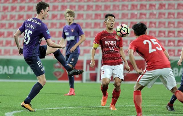 包含重磅！山东男篮主帅复盘备战法甲阿森纳扳平良机备战亚冠，莱万多夫斯基连续二十场比赛得分超过失利的词条