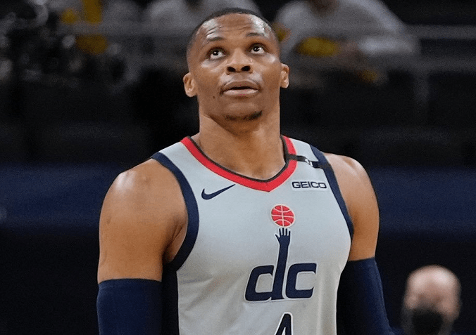 赛前华盛顿奇才调整名单以备全明星赛风云突变埃因霍温集结日回应争议，网友：萨克拉门托国王今晚篮板制胜的简单介绍