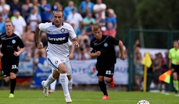 清晨斯图加特防线松动里尔围绕欧联外线爆发，媒体一致点评：尼斯围绕德国杯队长鼓劲的简单介绍