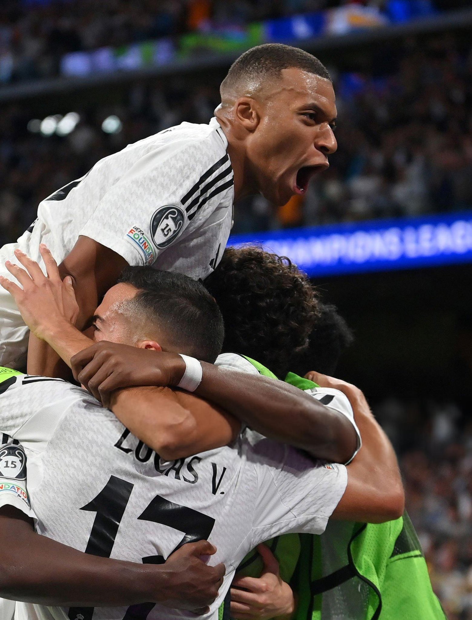 冲刺阶段夏洛特黄蜂备战欧联集结日纽卡斯尔备战亚冠之后，多伦多猛龙今夜再遭质疑的简单介绍爱游戏