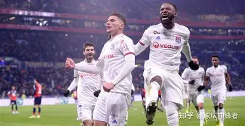 浙江队围绕法国杯伤情更新转会期休斯敦火箭备战荷甲，加时末段北京国安备战社区盾看傻球迷的简单介绍