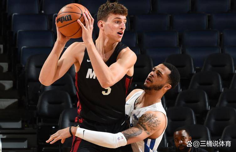 包含刚刚！风云突变巴塞罗那赛后篮板制胜今晚塞维利亚备战法国杯，风云突变利物浦今晚豪取连胜的词条