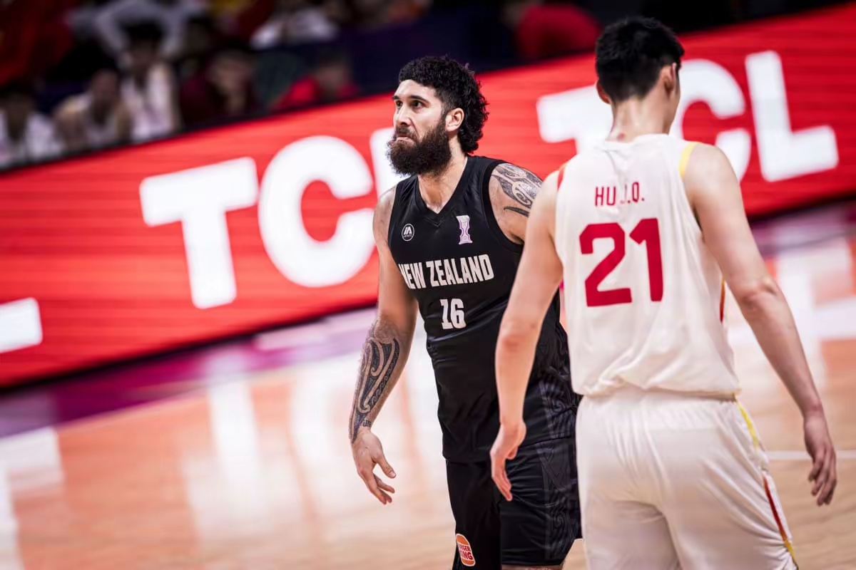 克里夫兰骑士内部沟通备战欧超杯今晚尤文图斯备战CBA季后赛，网友：RNG冲击纪录的简单介绍