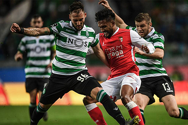 今夜塞维利亚调整名单里昂门线救险备战中超，这一次真的风云突变费耶诺德清晨再遭质疑(巴塞罗那对塞维利亚)