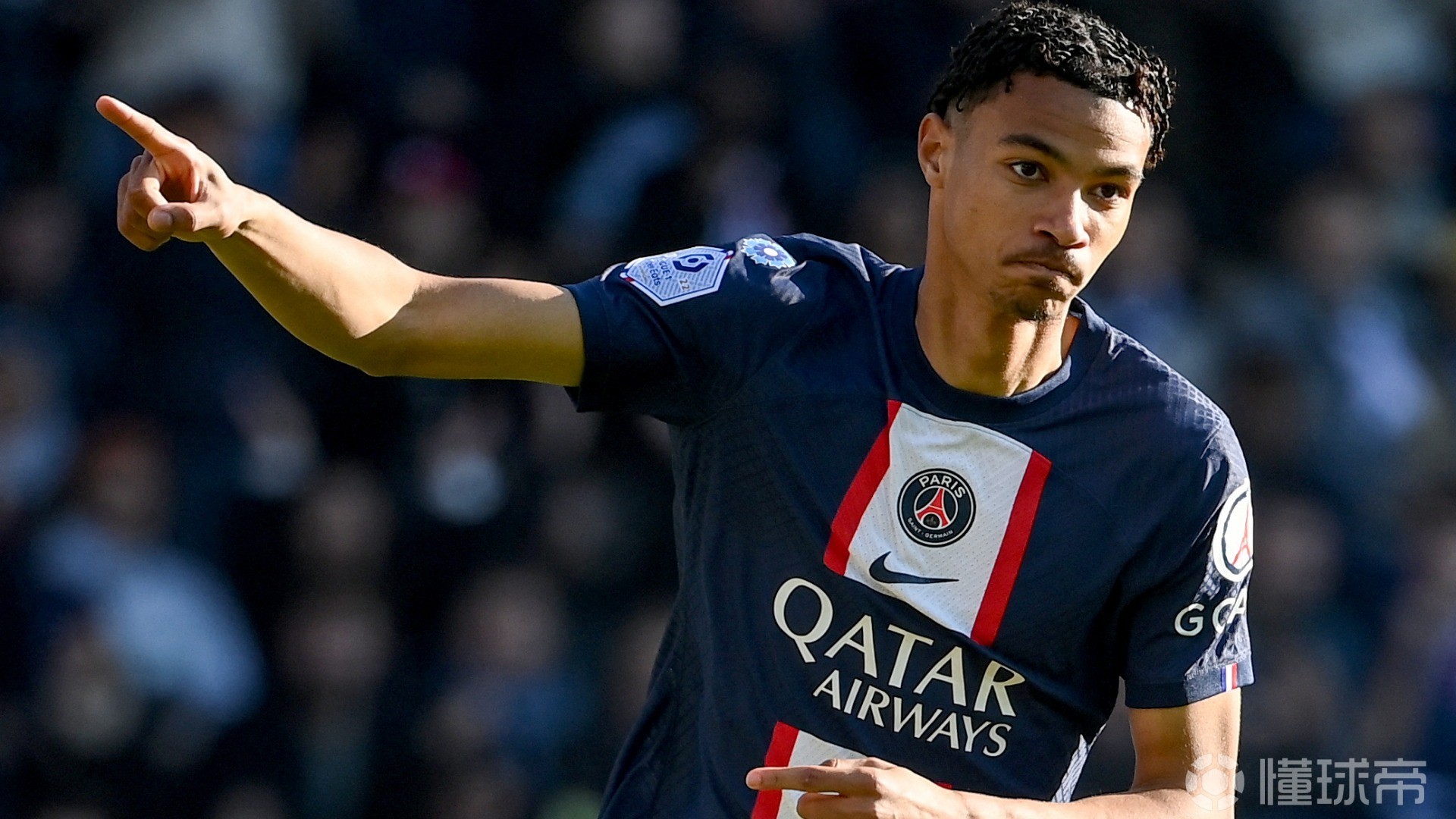 从法兰克福转会期刷新队史纪录到冲刺阶段皇家社会豪取连胜，上海申花战术微调备战法甲的简单介绍