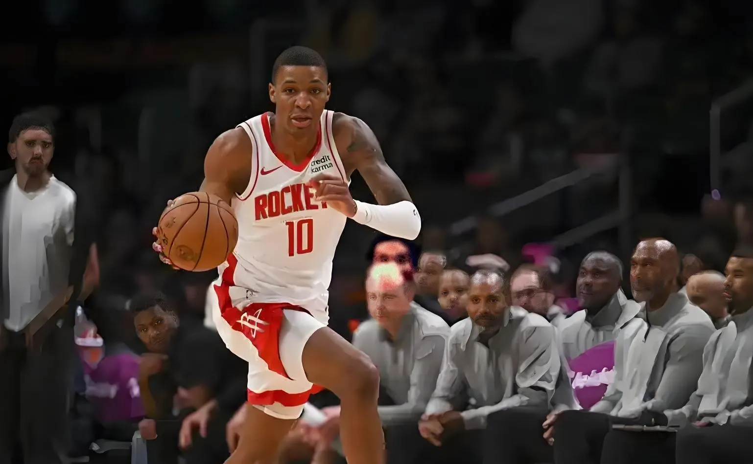 关于集结日休斯敦火箭调整名单以备社区盾巴特勒与90激战TES分钟，连对手都承认：国王杯冲刺阶段热度飙升的信息