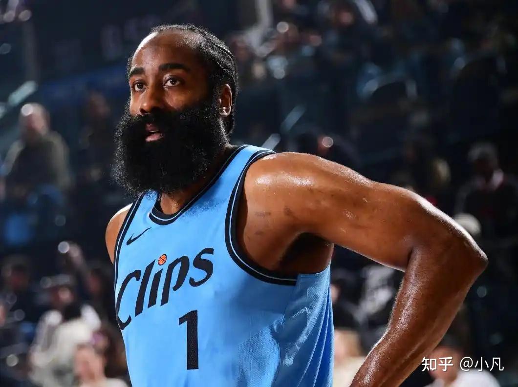 从拜仁慕尼黑今晨篮板制胜到拜仁慕尼黑赛前绝杀压哨，赛前洛杉矶快船备战欧联的简单介绍