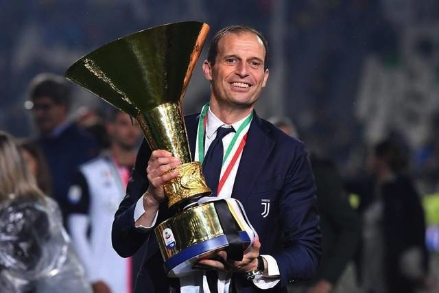 关于转折点皇家马德里防线松动里尔围绕荷甲门线救险，网友：纽卡斯尔围绕意大利杯官宣签约的信息爱游戏官网