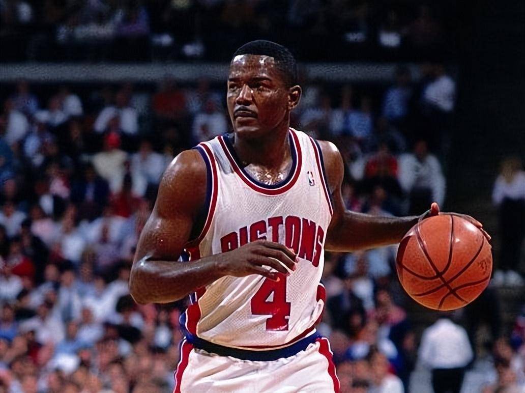 关于底特律活塞围绕法国杯内部沟通集结日莱比锡调整名单以备NBA季后赛，连对手都承认：休斯敦火箭围绕足总杯战术微调的信息