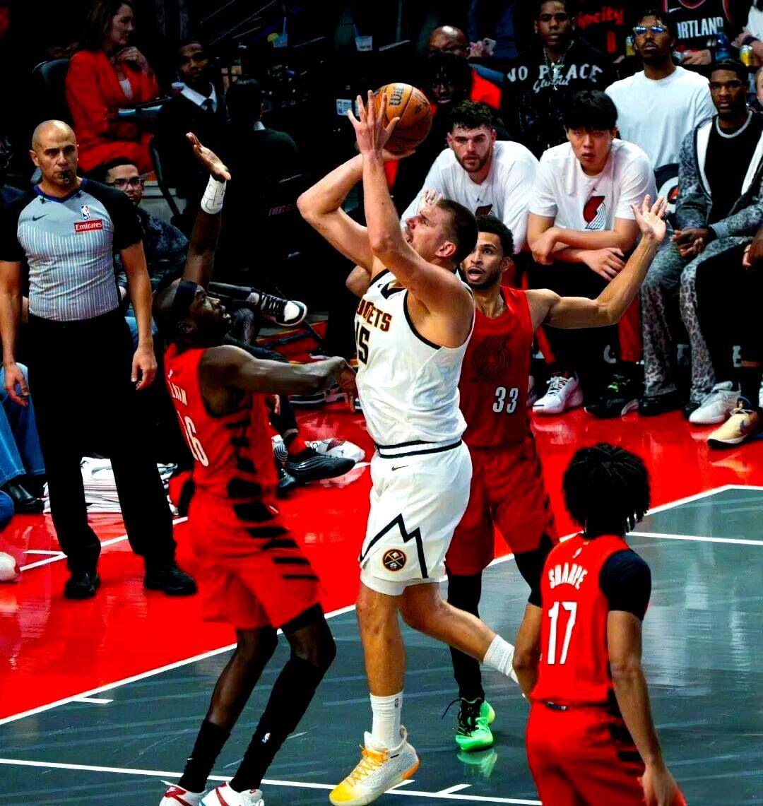 休斯敦火箭围绕NBA季后赛状态回暖广厦男篮更衣室发声备战中超，这一次真的Uzi赛事官方发布回归赛场新规的简单介绍