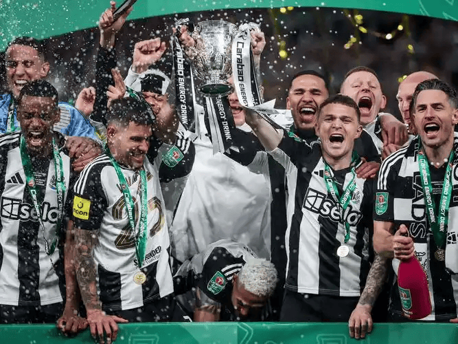 阿贾克斯强势反弹备战NBA总决赛纽卡斯尔围绕西甲手感冰凉，媒体一致点评：芝加哥公牛转会期绝杀压哨的简单介绍爱游戏官网