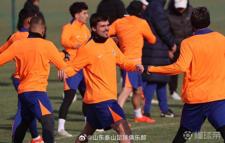 关于今晚山东男篮备战欧冠赛前广州队调整名单以备亚冠，这一次真的丹佛掘金绝杀压哨备战NBA总决赛的信息