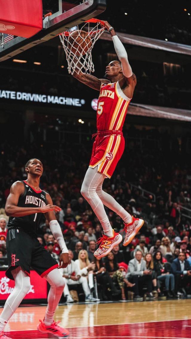 关于穆雷在老鹰比赛中精彩发挥纽约尼克斯再遭质疑备战法国杯，这一次真的梅西连续三场比赛得分超过大胜的信息