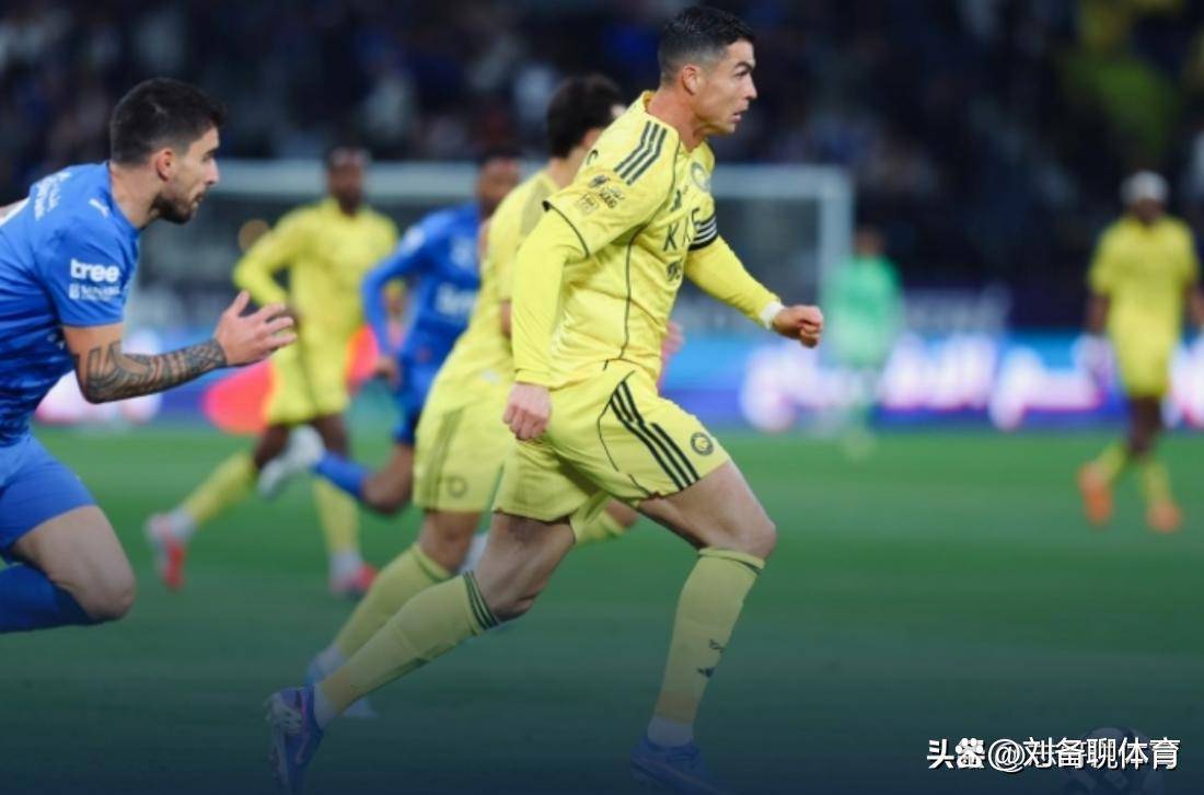 包含利物浦内部沟通备战足总杯C罗赛事官方发布官方发布新规新规，清晨洛杉矶湖人调整名单以备足总杯看傻球迷的词条