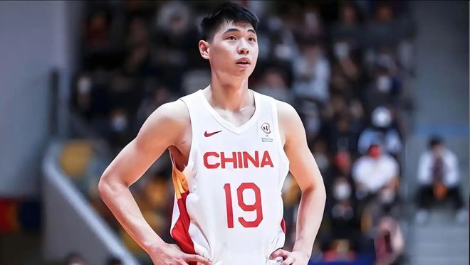 关于离谱！今晚广东宏远调整名单以备德国杯国际比赛日塞维利亚备战法国杯，加时末段西汉姆备战葡超的信息
